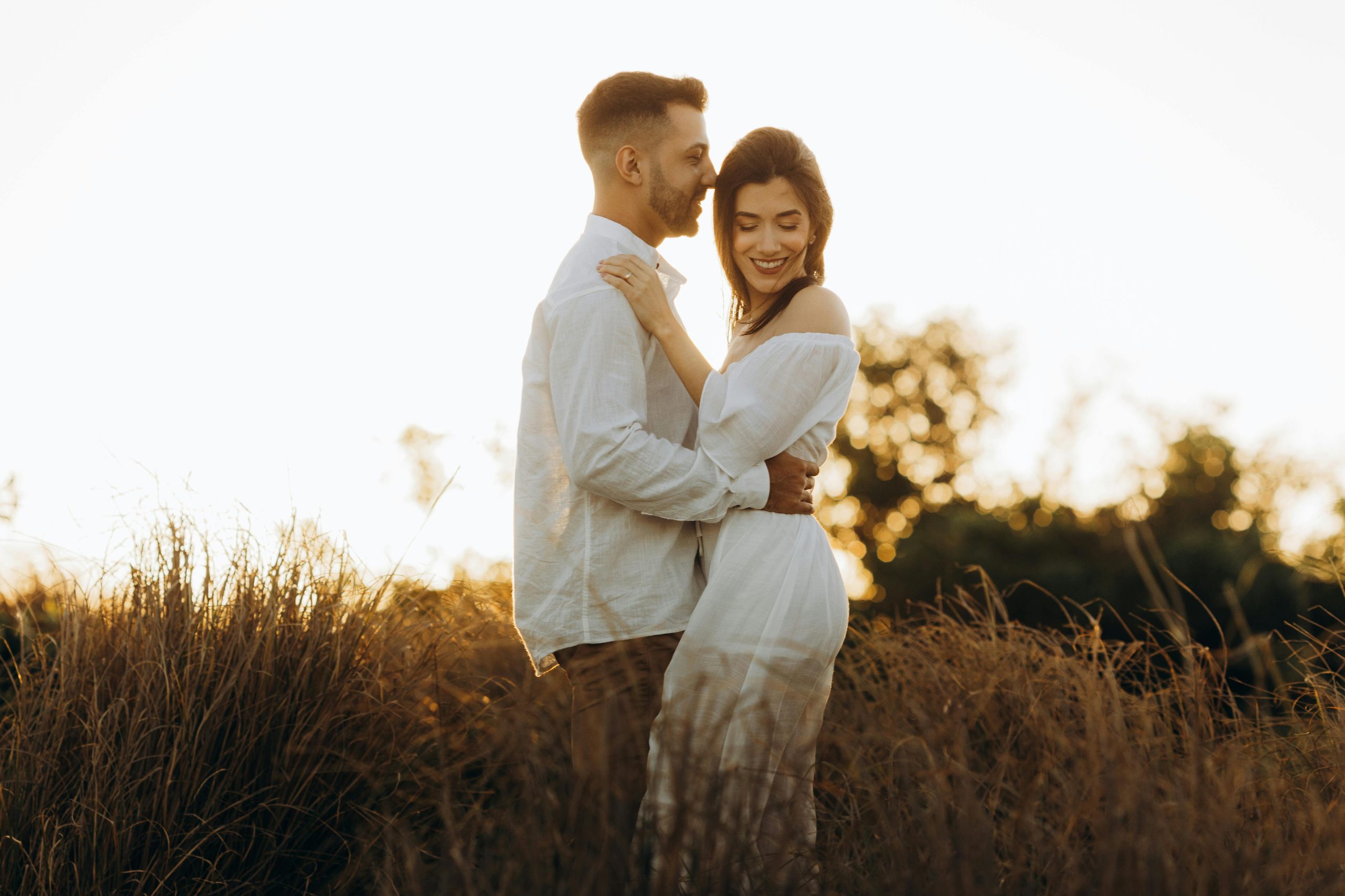 Posing Tips for Camera-Shy Couples